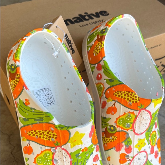 Native Kids Sneakers with Orange and Green Fruit Print size 3 - Picture 10 of 11
